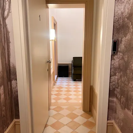 Gradini Dell Arte 4* נאפולי