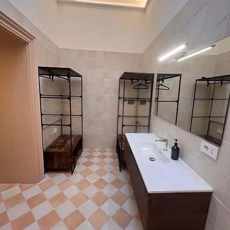 Gradini Dell Arte בית הארחה 4*